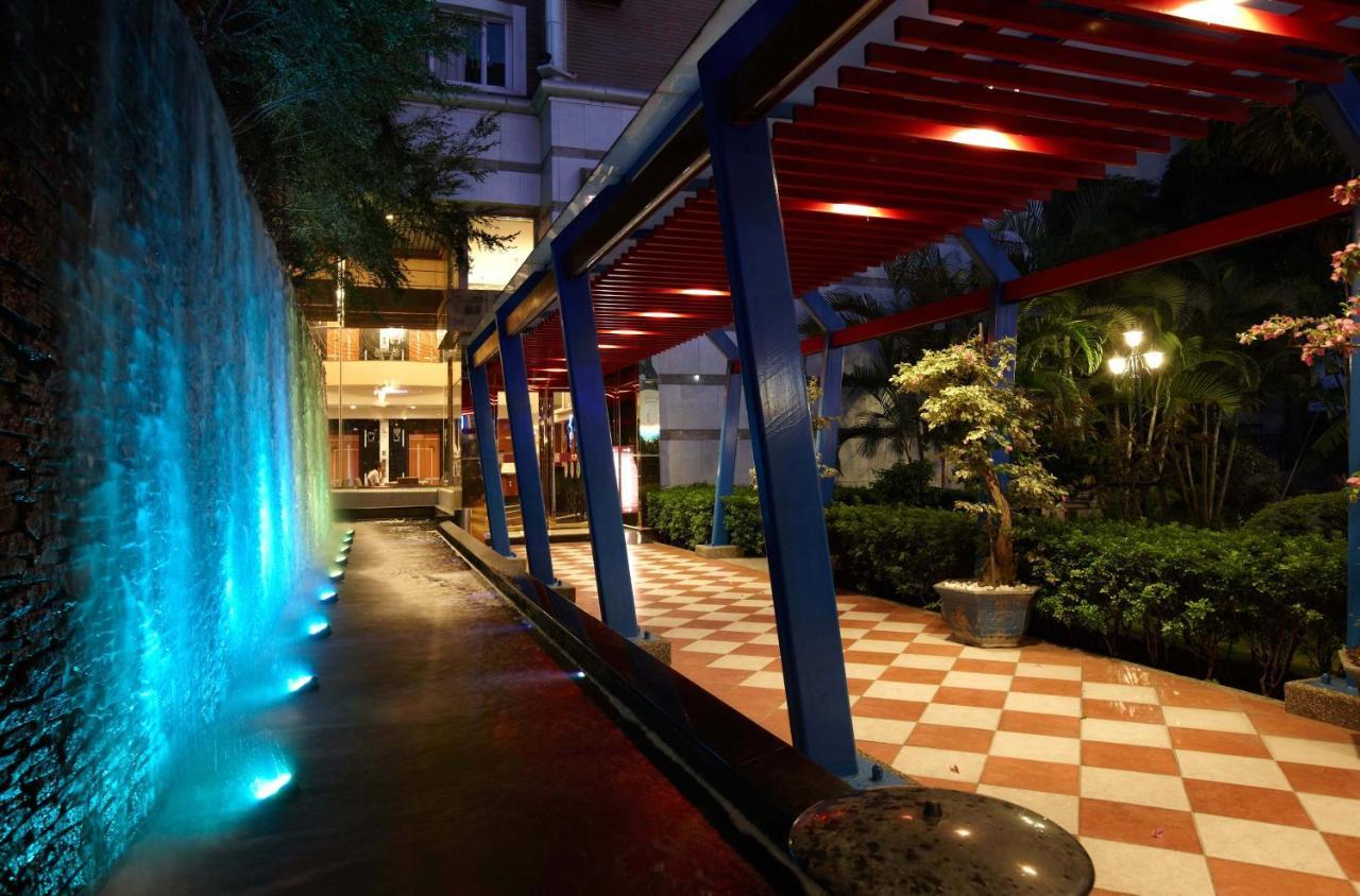 Hualien Charming City Hotel Екстер'єр фото